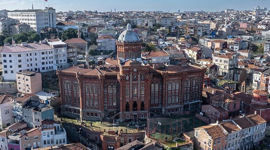 MEB'den yazı geldi! 571 yıllık Fener Rum Okulu boşaltılacak