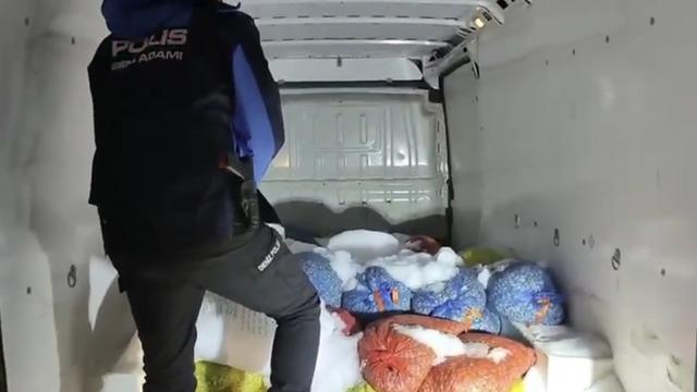Samsun polisinden kaçak midye operasyonu