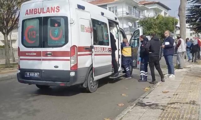 Çorum’da kamyonet ile otomobil çarpıştı: 1’i çocuk 5 yaralı 3