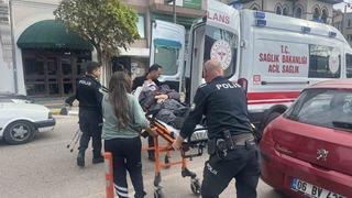 Korku dolu anlar! Yaşlı adam fenalaşarak hastaneye kaldırıldı