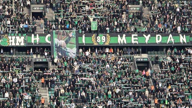 Kocaelispor, Gri Koray’ı unutmadı