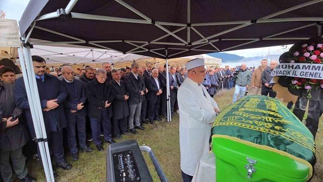 Eski TBMM Başkanı Mehmet Ali Şahin’in babası toprağa verildi 6