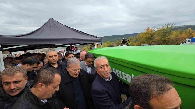 Eski TBMM Başkanı Mehmet Ali Şahin’in babası toprağa verildi 5