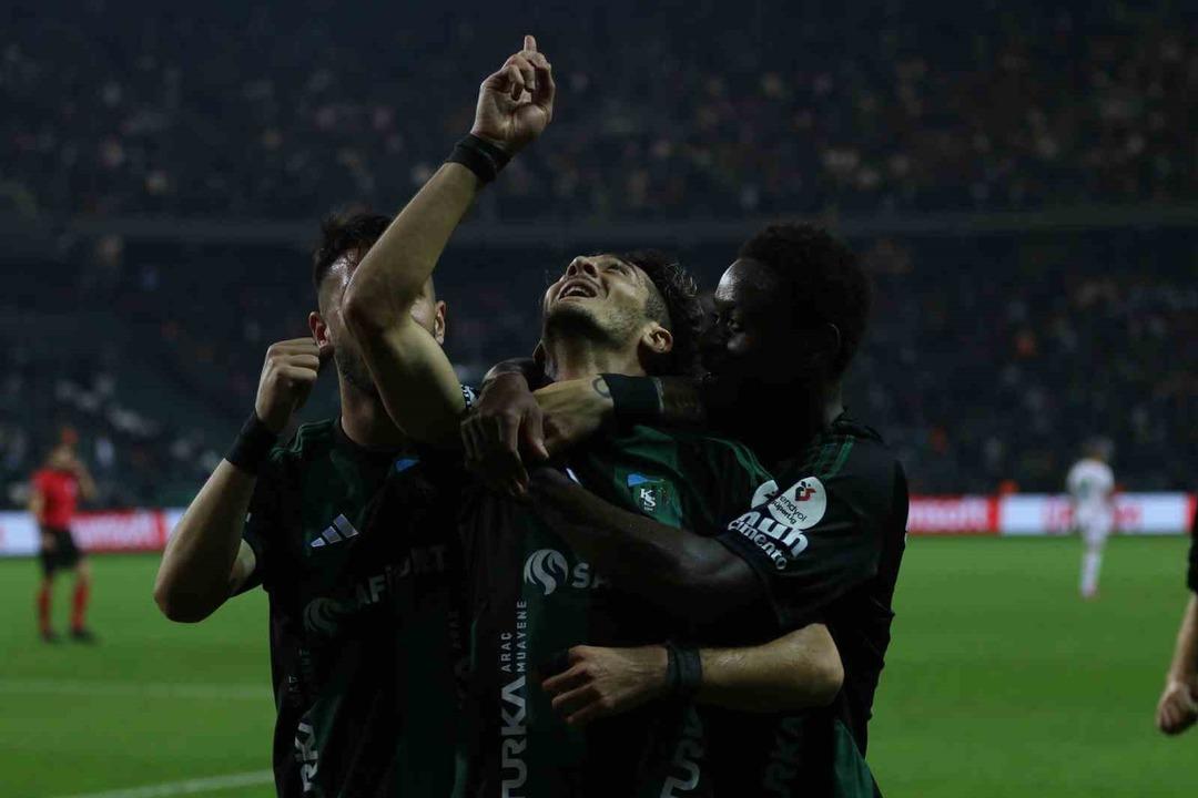 Kocaelispor da Tayfur Bingöl sezonun golünü attı! Victor Osimhen bile görünce çok kıskanacak... 1