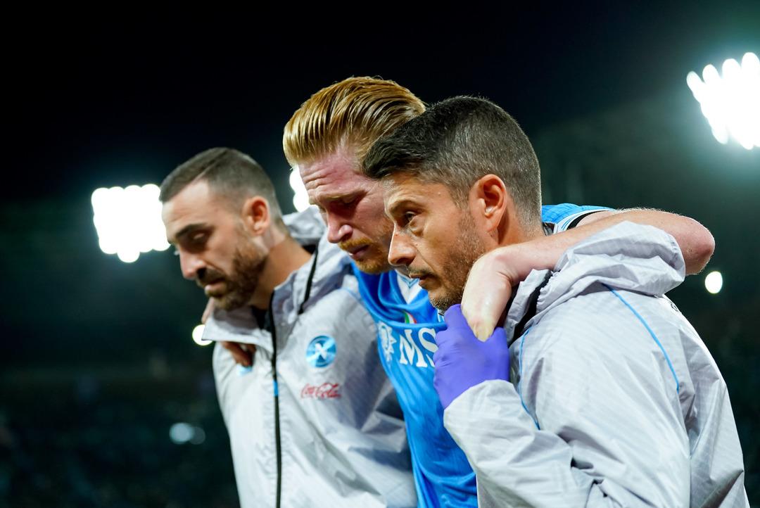 Penaltıdan gol&uuml; attıktan sonra ağlayarak sahayı terk etti! Kevin de Bruyne nin durumu &ccedil;ok ciddi... 1