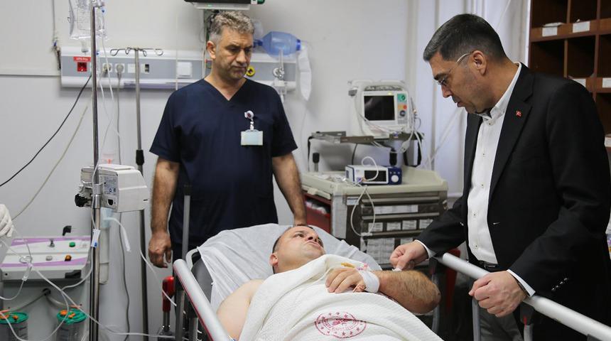 Şanlıurfa’da polis memuru bıçaklı saldırıda yaralandı! Saldırgan yakalandı