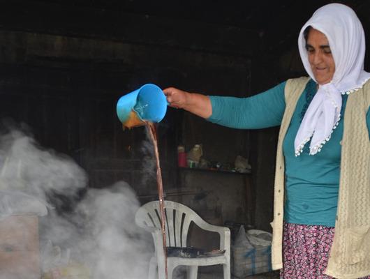 Mesai başladı! 600 TL'ye satıyorlar... İlgi çok