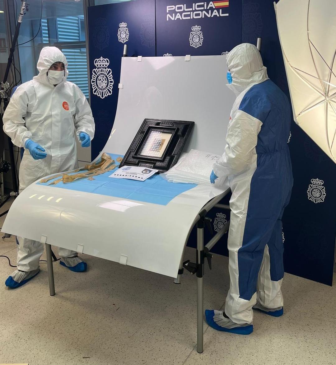 &Uuml;nl&uuml; ressamın tablosu g&uuml;nlerdir kayıptı... Picasso nun &uuml;nl&uuml; eseri bulundu! 2