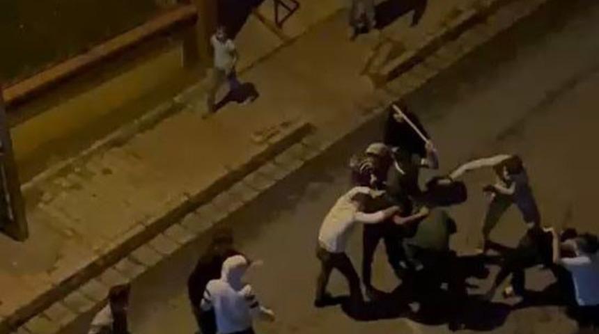Küçükçekmece’de iki grup arasındaki sopalı kavga