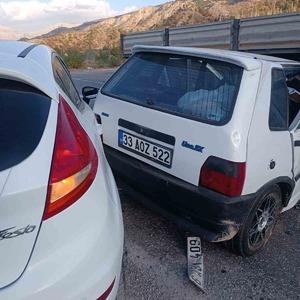 İki otomobil çarpıştı: 5 yaralı