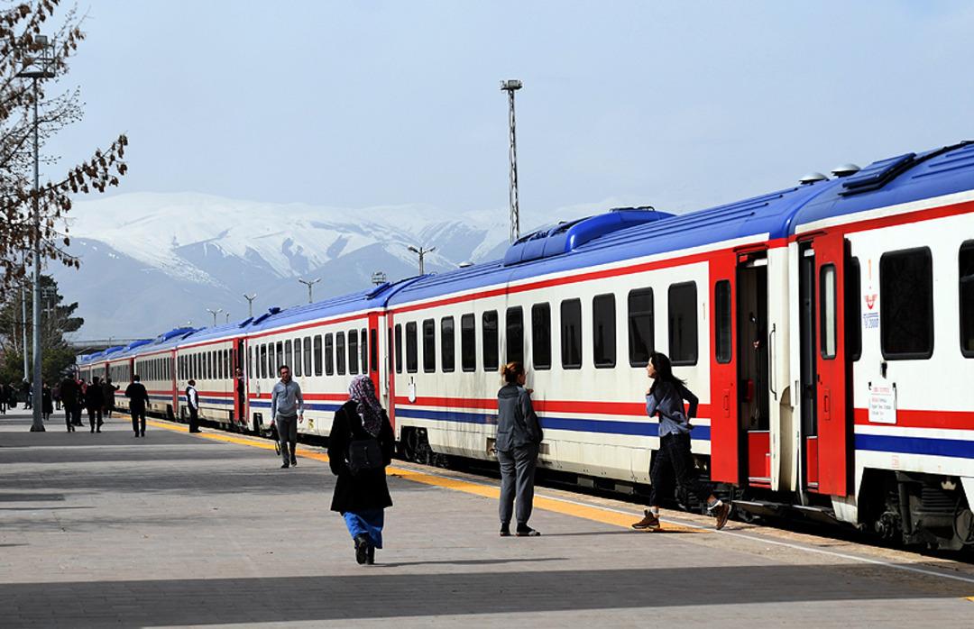 Turistik Doğu Ekspresi nin yeni sezon biletleri satışa çıkıyor 2