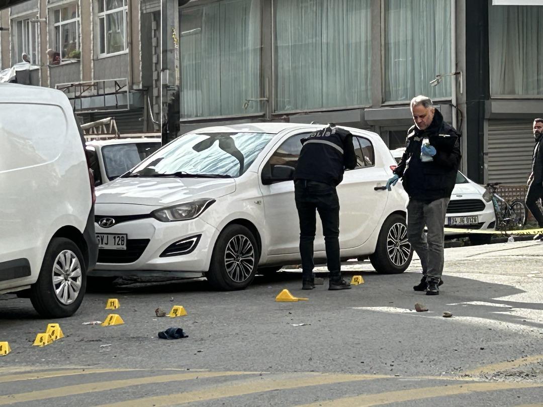 Sokak ortasında kurşun yağdırdı! İstanbul da eski sevgili dehşeti: Kadına 15 el ateş edip ka&ccedil;tı, korkun&ccedil; cinayet kameraya yansıdı 1