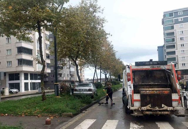 Samsun’da otomobil çöp kamyonuna çarptı: 1 yaralı 2