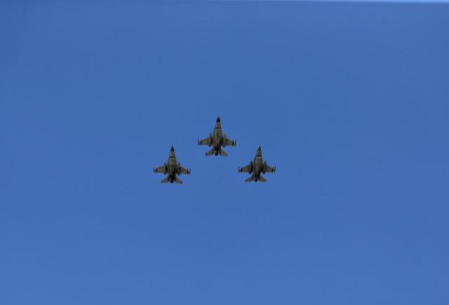 Fethiye de F-16 lardan nefes kesen gösteri uçuşu 5