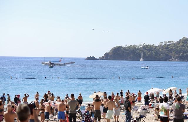 Fethiye de F-16 lardan nefes kesen gösteri uçuşu 3