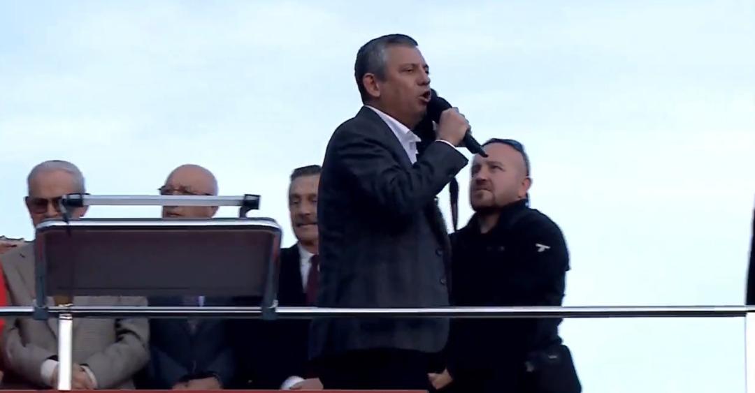 Son dakika |  Altın yumurtlayan tavuk  çıkışı çok konuşulur: Özgür Özel den gündem yaratacak  nadir toprak elementi  iddiası 1