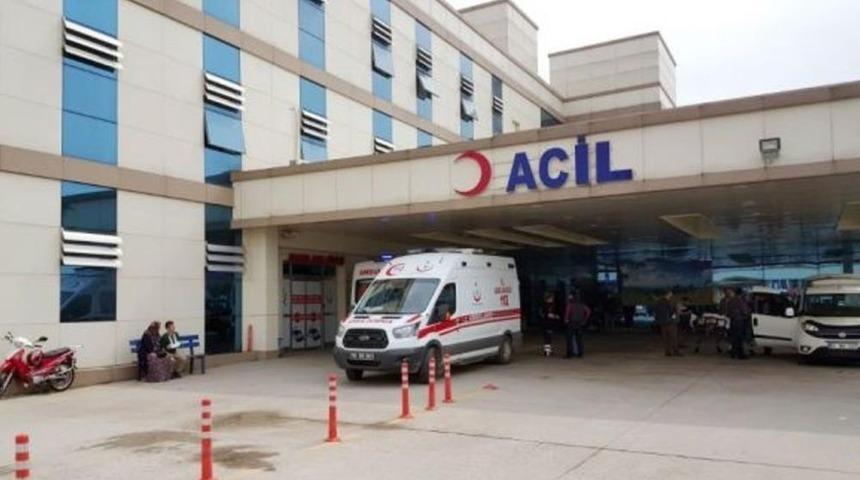 İki motosiklet kafa kafaya çarpıştı: 3 ağır yaralı