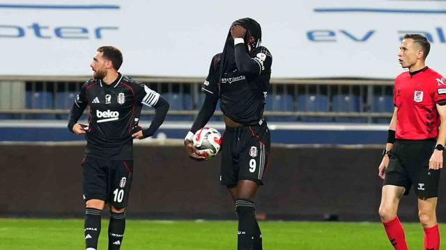 Beşiktaş Kasımpaşa deplasmanında kayıp! Kartal istediğini alamadı...