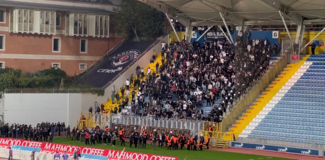 Beşiktaş ta Kasımpaşa beraberliği ortalığı karıştırdı! Sergen Yalçın ve takım kaptanı Orkun Kökçü ye tepki geldi! Yalçın tribünlere gitti... 1