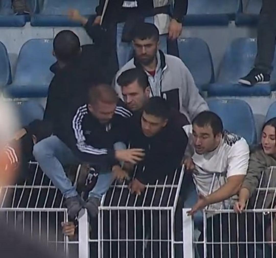 Beşiktaş ta Kasımpaşa beraberliği ortalığı karıştırdı! Sergen Yalçın ve takım kaptanı Orkun Kökçü ye tepki geldi! Yalçın tribünlere gitti... 4