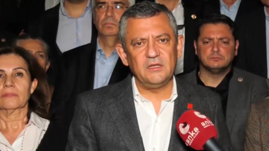 İmamoğlu nun tutuklanması sonrası Özgür Özel den ilk açıklama: "Ellerine ayaklarına bulaştırdılar" 1