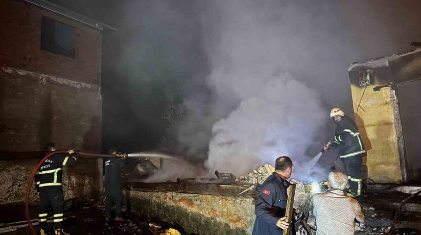 Giresun’da mısır fırını 1 ev ve 1 serentiyi kül etti! Kullanılmayacak haldeler