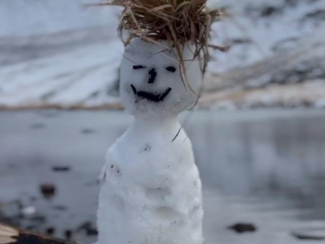 Keşiş Dağı’nda mevsimin ilk kardan adamı yapıldı