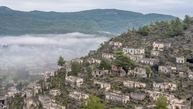 Kimse adımını dahi atmak istemiyor: Dünyanın en korkunç köyleri... Türkiye'den de bir köy listede!