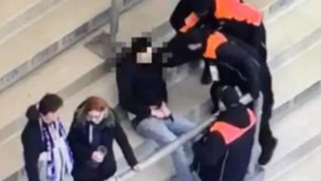 Hertha Berlin taraftarı trib&uuml;nde mast&uuml;rbasyon yaptı