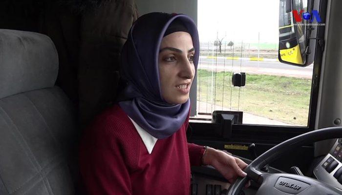 Diyarbakır’da Otobüs Direksiyonunda Kadınlar da Var