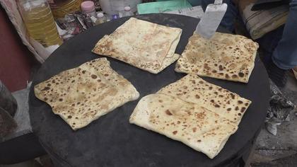 Sadece o bölgede yapılıyor! Bal kabaklı gözleme lezzeti: 'Lezzeti tatlı mı, tuzlu mu?' 