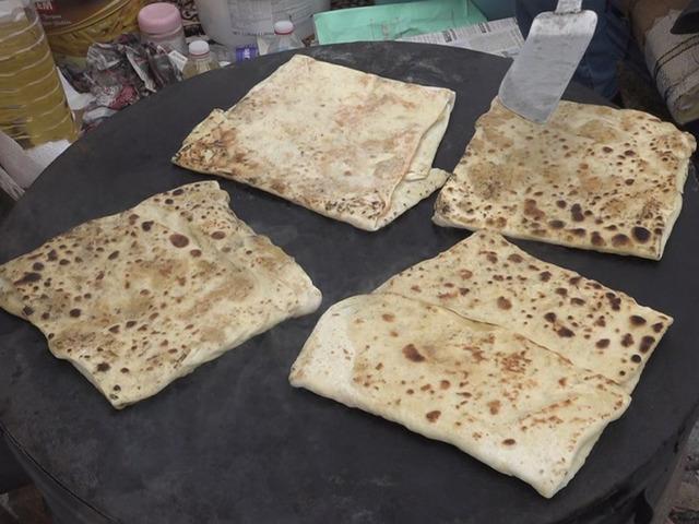 Sadece o bölgede yapılıyor! Bal kabaklı gözleme lezzeti: 'Lezzeti tatlı mı, tuzlu mu?' 