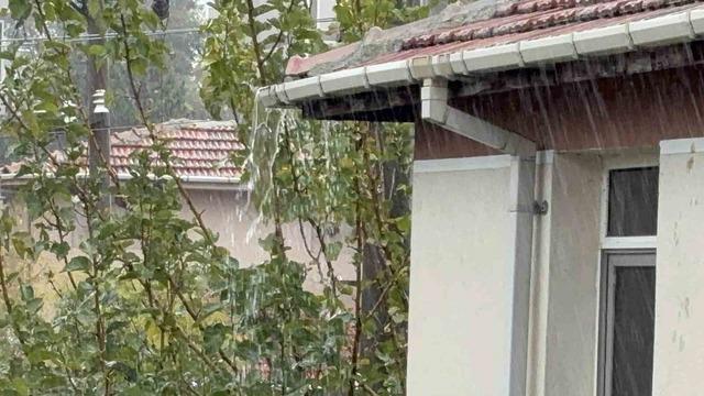 Edirne’de sağanak yağış etkili oldu 1