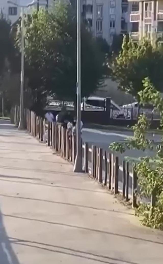 Arnavutköy’de gençlerin acımasızca kavgası kamerada 1