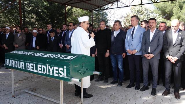 Bakan Yumaklı cenazeye katıldı 1