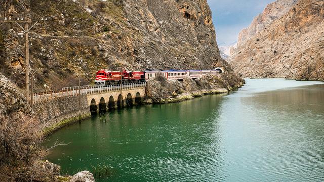 Turistik Doğu Ekspresi'nin yeni sezon biletleri satışa çıktı