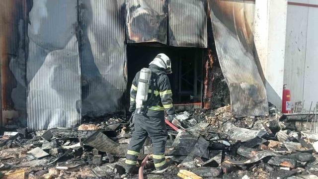 Batman’da dondurma fabrikasında yangın