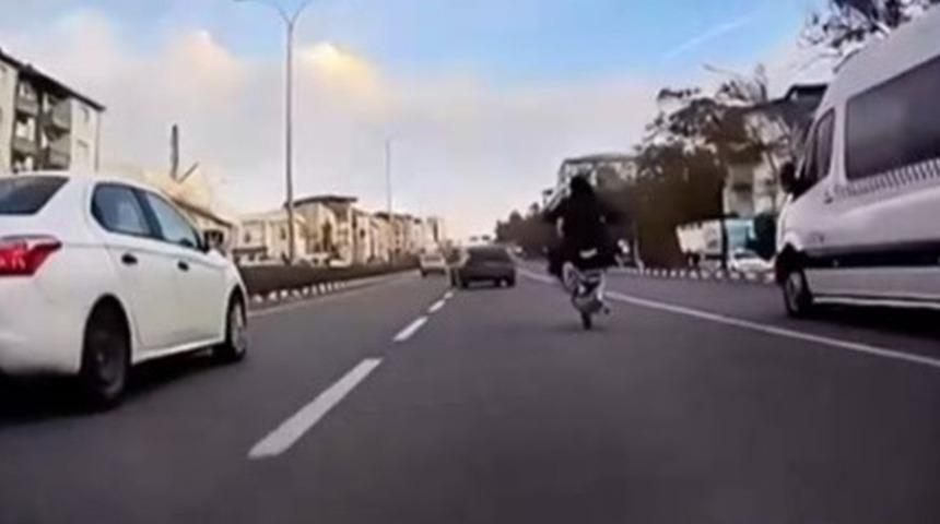 Trafik güvenliğini tehlikeye düşüren motosiklet sürücüsüne 54 bin TL ceza