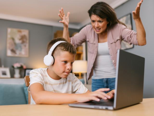 Dijital oyun bağımlılığı nedir? Aileler ne yapmalı?