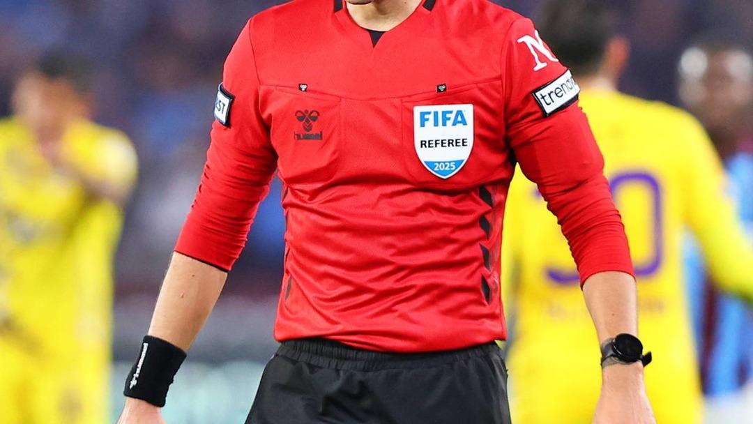 Türkiye bazı hakemlerin bahis skandalını konuşurken gazeteci Murat Ağırel den çok konuşulacak iddialar! Bahis oynayan kaleciler, futbolcular var’’ 3