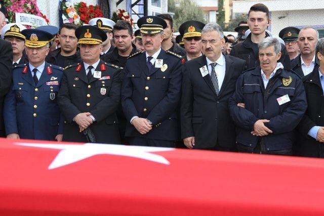 GBT kontrolünde şehit olan polis son yolculuğuna uğurlandı