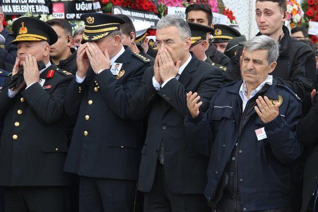 GBT kontrolünde şehit olan polis son yolculuğuna uğurlandı