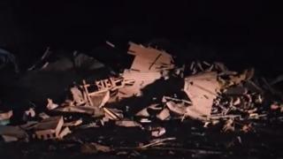 Son dakika deprem haberi!  Sındırgı Belediye Başkanı Serkan Sak, 3 boş binanın yıkıldığını açıkladı! İlk görüntüler geldi