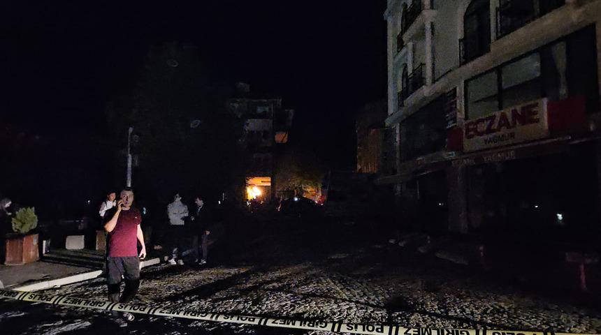 Balıkesir'de 6.1 büyüklüğünde deprem! Hasan Sözbilir  "Yeni faylar tetiklendi" dedi ve ekledi: "Deprem fırtınası yaşanabilir"