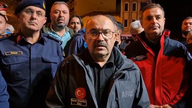 Balıkesir Valisi Ustaoğlu: Can kaybı bulunmuyor