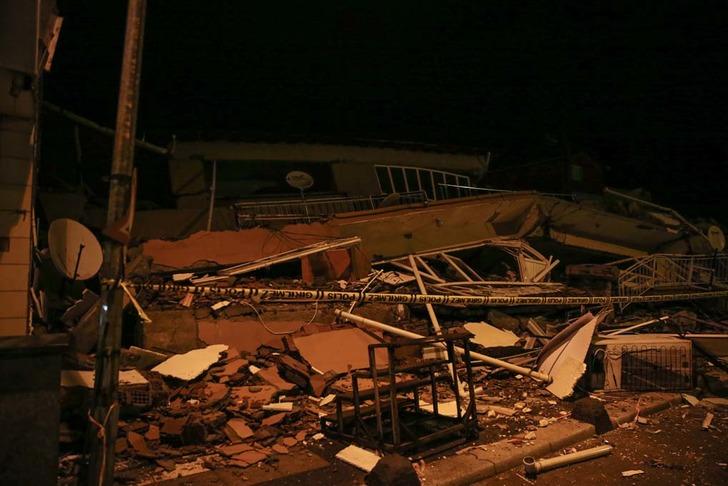 Balıkesir depreminde yıkılan tüm binalar… Enkaz alanları tek tek görüntülendi G2