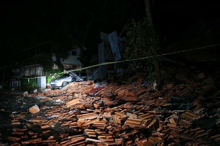 Balıkesir depreminde yıkılan tüm binalar… Enkaz alanları tek tek görüntülendi G4