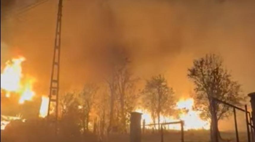 Alevlere teslim olan 6 ev ve ahır kullanılmaz hale geldi