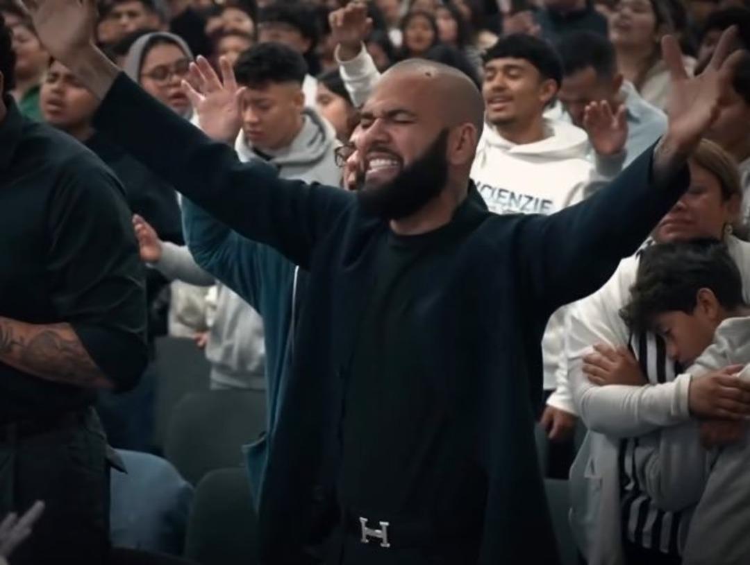 Tecavüz suçlamalarından beraat eden Dani Alves İspanya da bir kiliseye vaiz oldu! “Tanrı’ya inanın, ben bunun kanıtıyım... 1