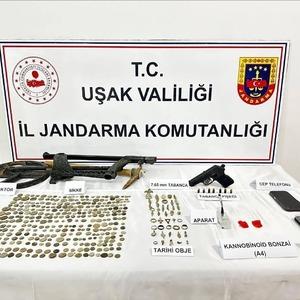 Uşak’ta jandarma ekipleri tarihi eser kaçakçılarına göz açtırmadı